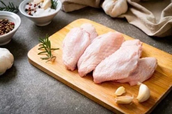 Cách chọn cánh gà Khúc Giữa chế biến món ngon a8318bdcd8f495088b805c97faf4