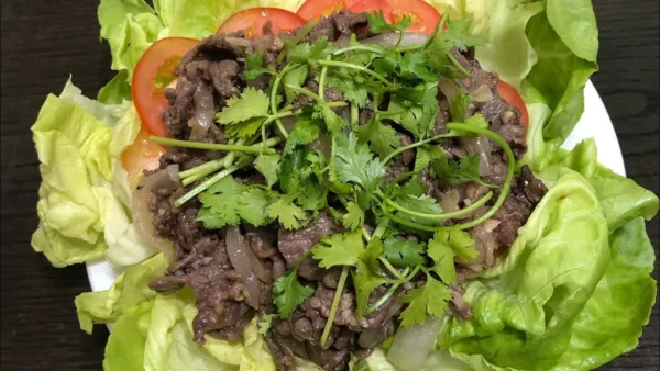 Chế biến món Salad thịt bò ba chỉ GG-0qs2
